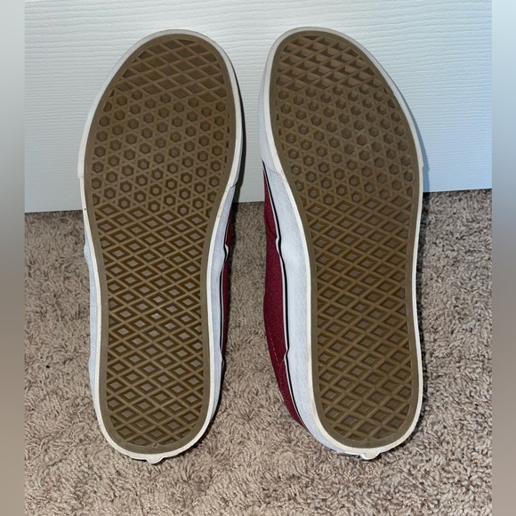 Vans - Picture 3 of 5